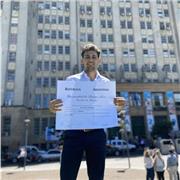 Soy médico en argentina, doy clases allí de materias de primer año